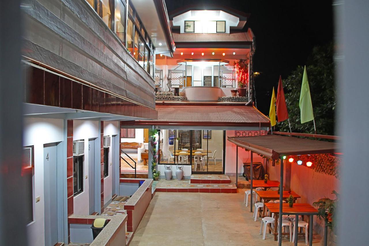 Mario'S Travellers Inn Coron Exteriör bild